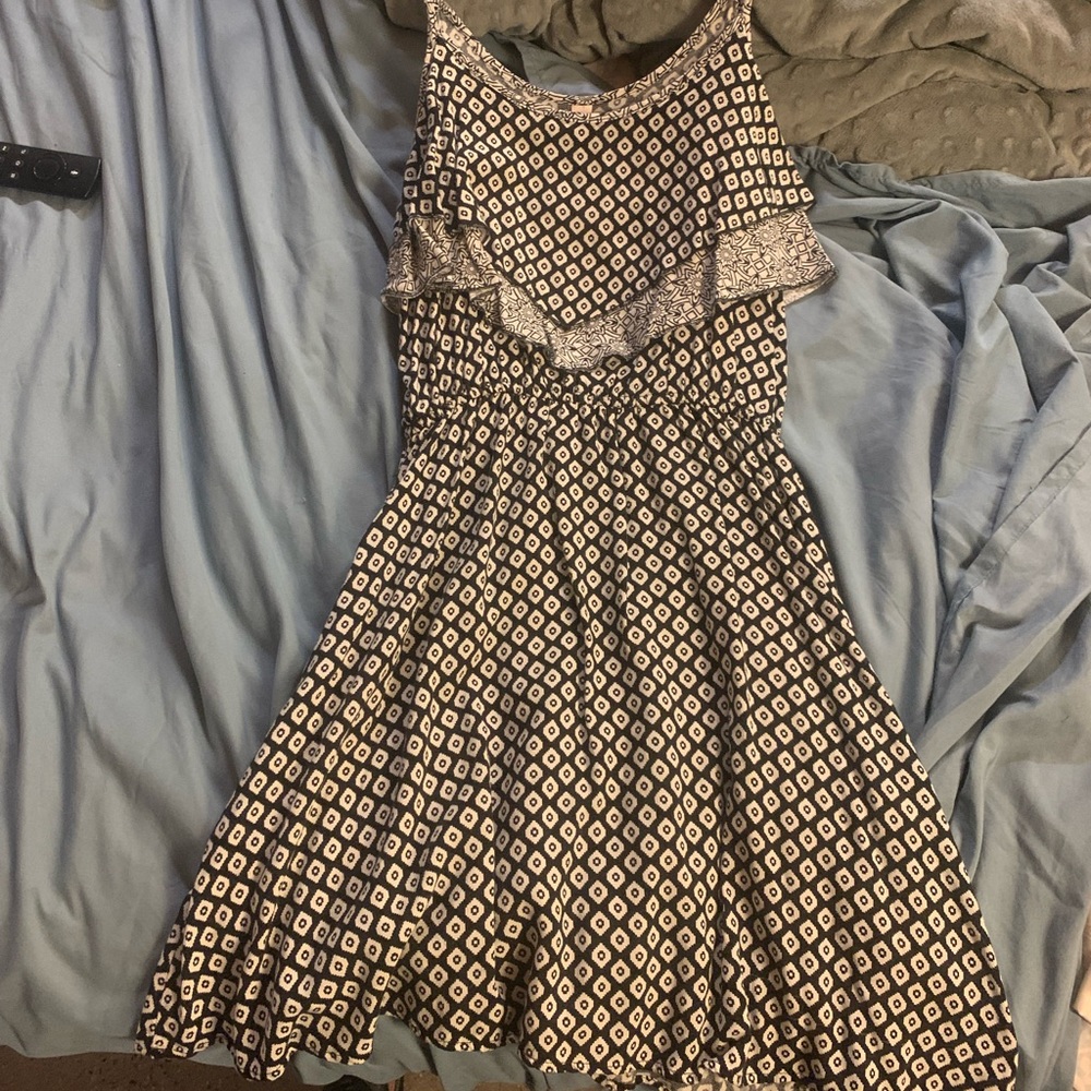 Black and white pattern dress